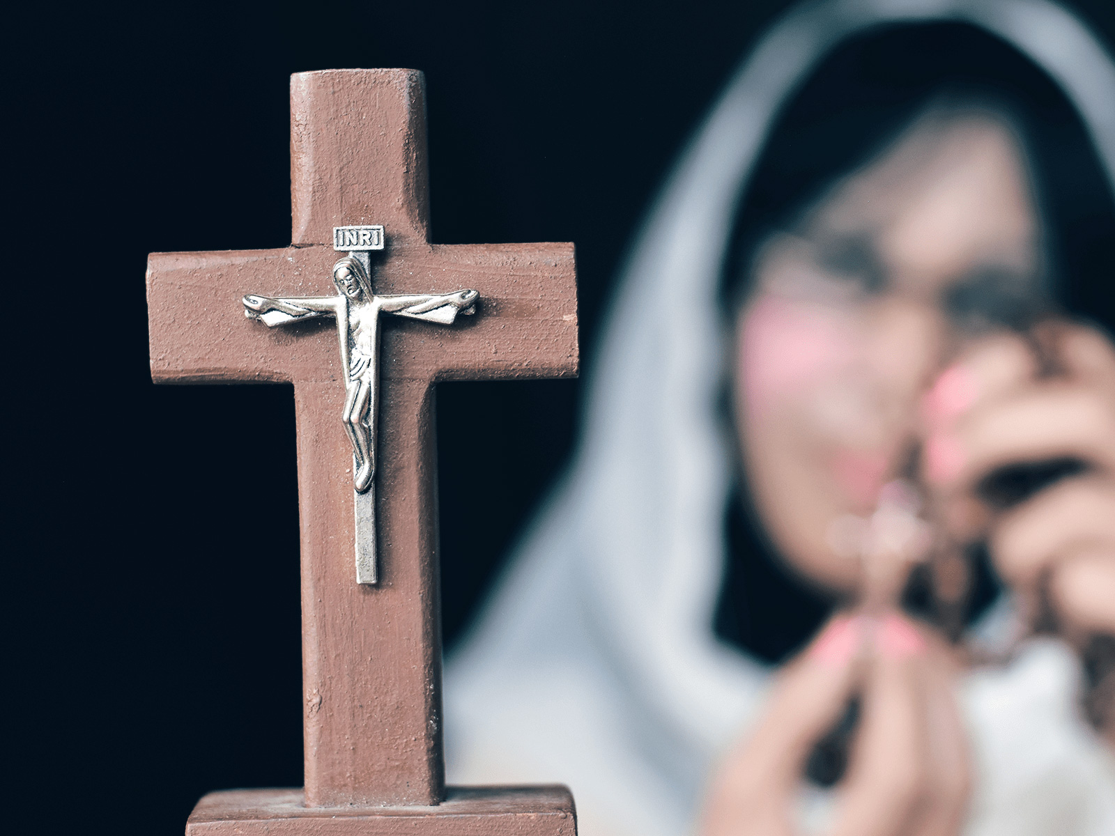 Protecting-persecuted-christians-photo-33-conversion